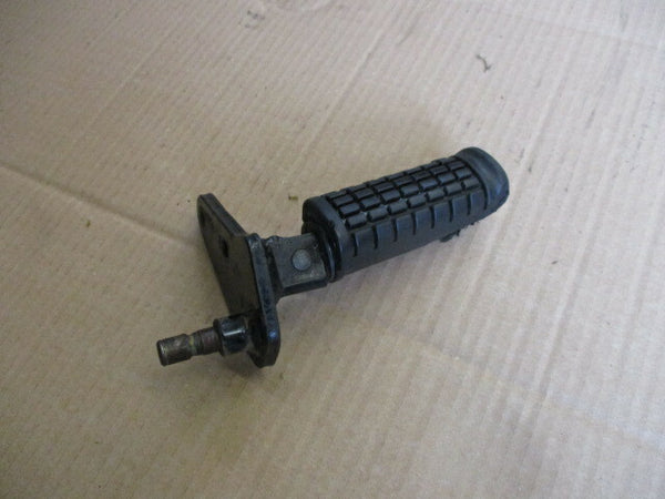 Cale pied avant gauche pour Suzuki 125 GZ Marauder