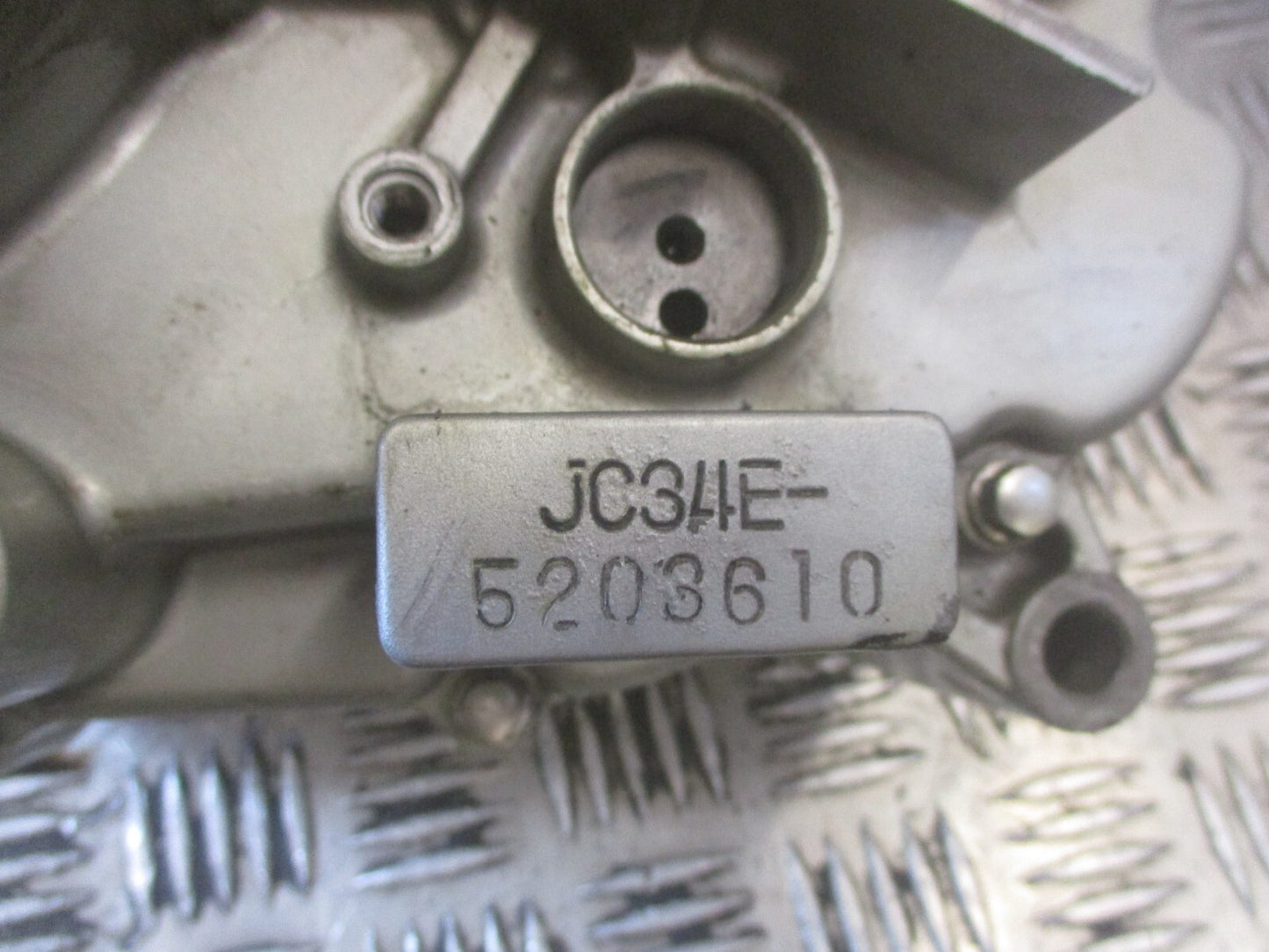 Bas moteur pour Honda 125 CBR - JC34