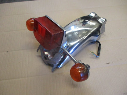 Garde boue arrière + feu + clignotants pour Honda 125 CM - JC05
