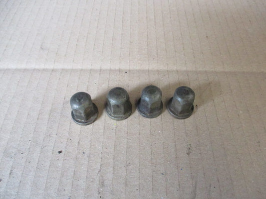 Ecrous de fixation culasse pour Aprilia 125 Tuareg