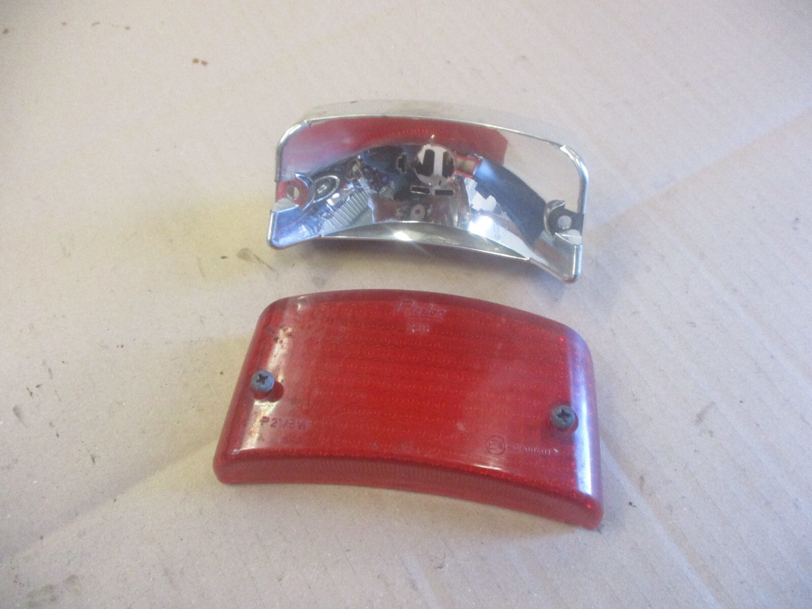 Feu arrière pour Honda 125 Rebel - JC24A - JC26A