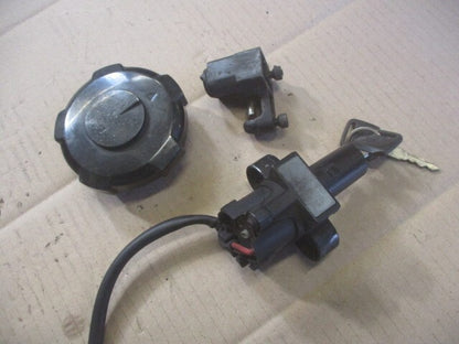 Nieman + bouchon essence + serrure de casque pour Honda 650 SLR - RD09