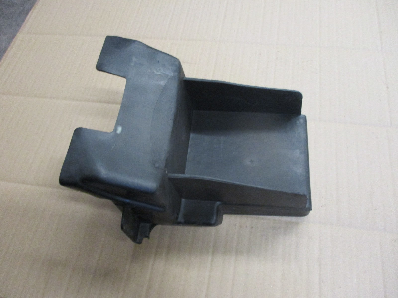 Coffre sous selle pour Suzuki 125 GZ Marauder