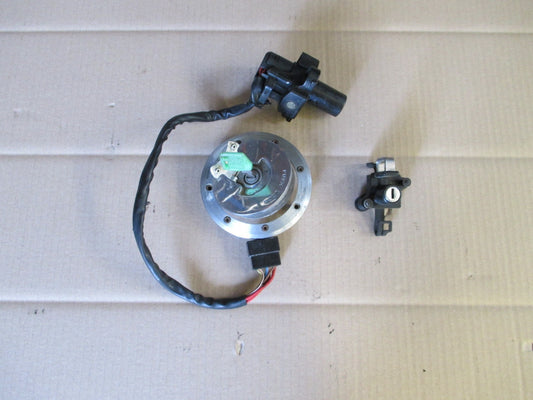 Nieman + bouchon essence + serrure pour Honda 750 VFR - RC36 Phase 1 1990 / 1993