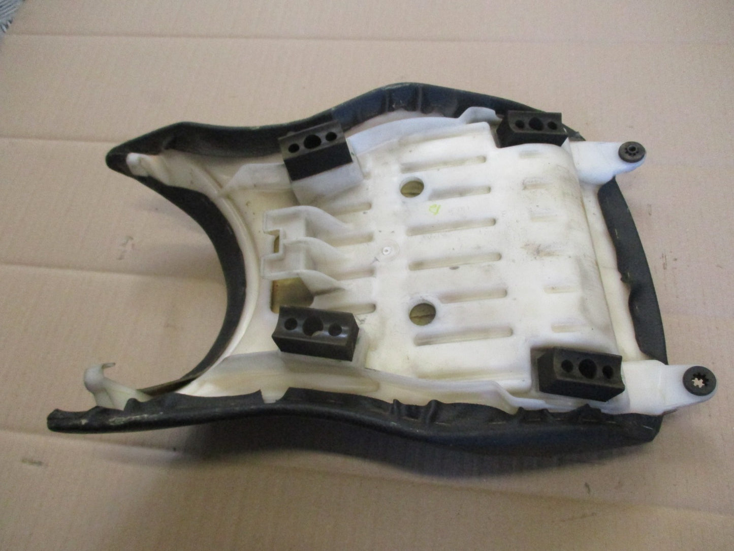 Selle conducteur pour Honda 125 CBF - JC40A