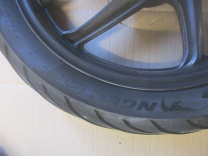 Roue arrière avec pneu peu roulé pour Honda 125 CBF - JC40A