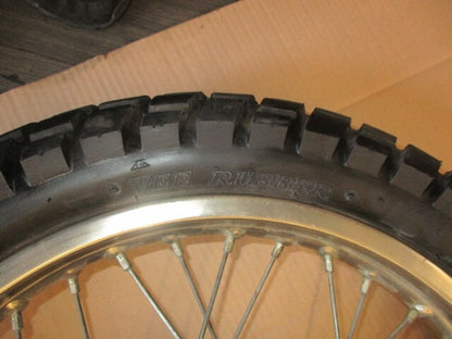 Roue arrière avec pneu très peu roulé pour Suzuki 125 DR - SF43B