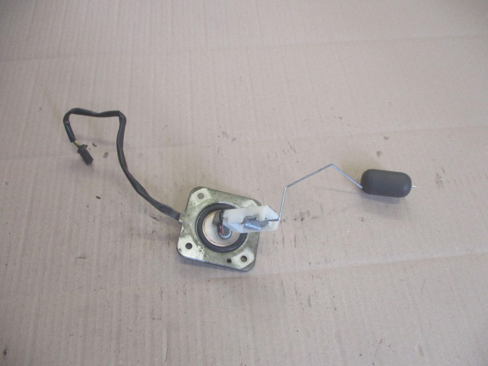 Jauge essence pour Honda 125 CBF - JC40A