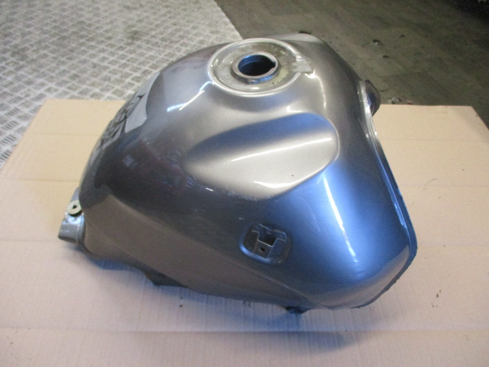 Réservoir d'essence pour Honda 125 XLV Varadéro - JC32 - Phase 1