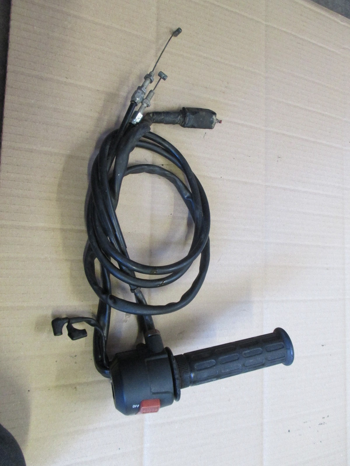 Poignée d'accélérateur + cables + cocotte pour Honda 650 NTV REVERE - RC33