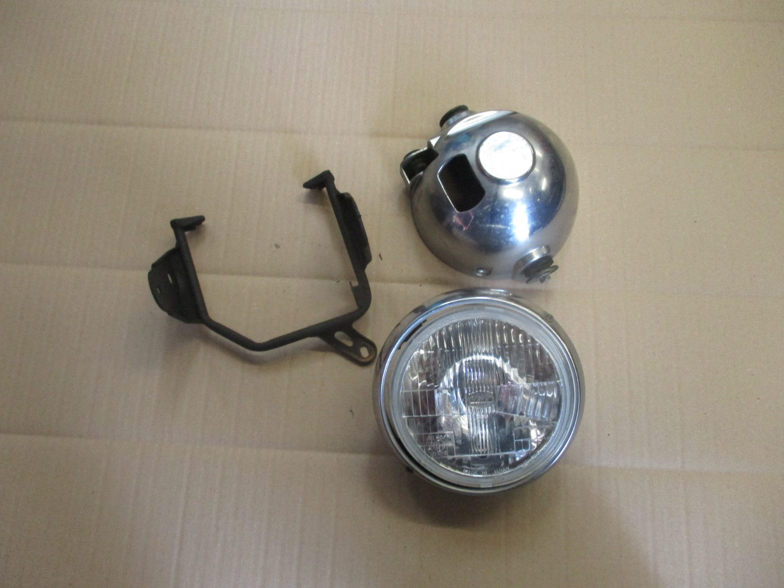 Araignée + phare pour Yamaha 125 TW - DE01 - DE054