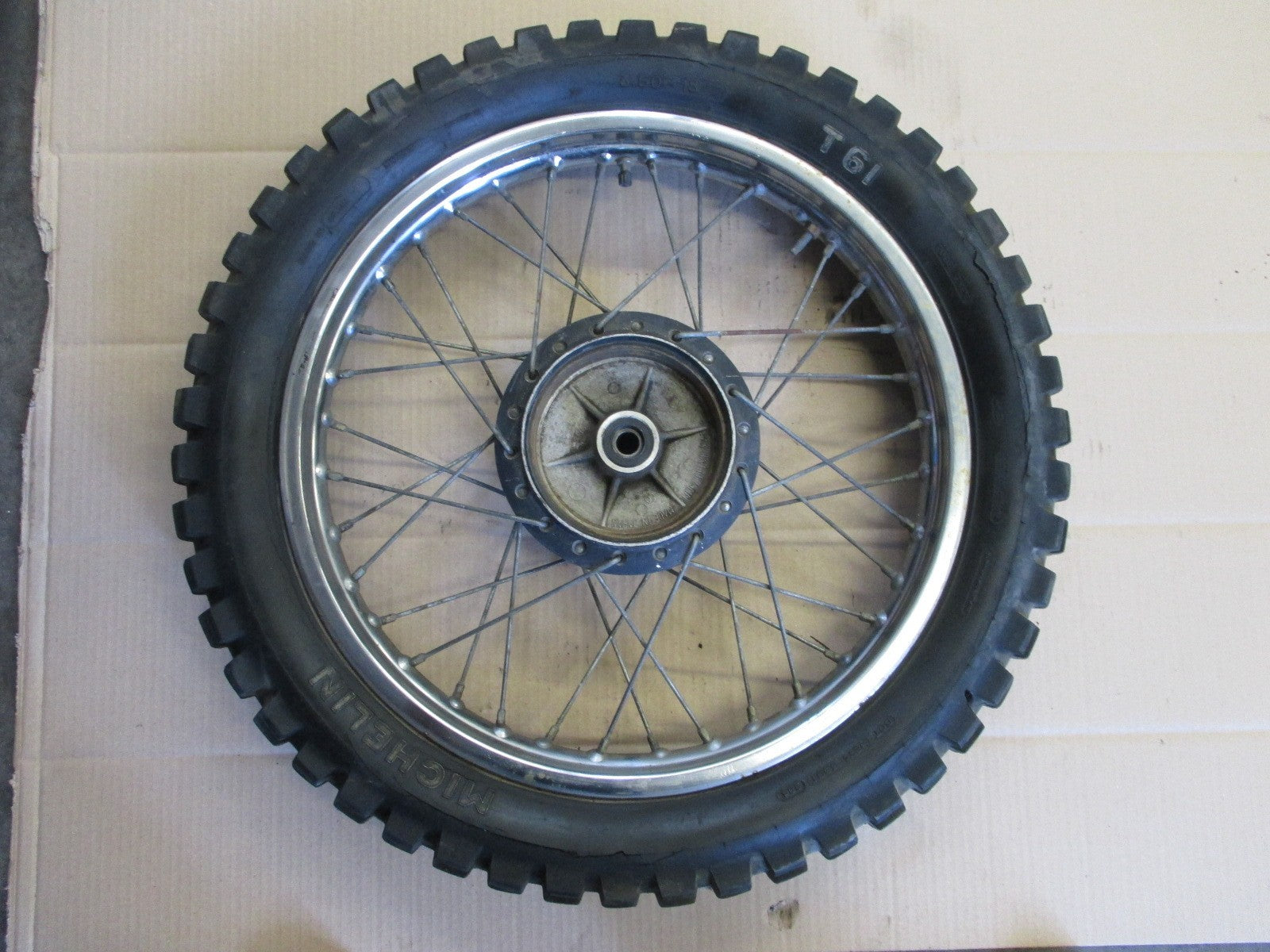 Roue arrière pour Kawasaki 125 KE - K1