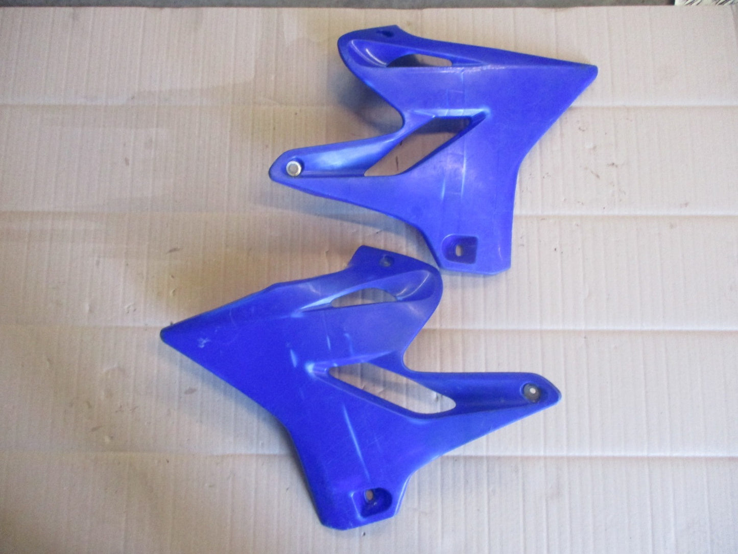 Flancs ouies de réservoir pour Yamaha 125 YZ