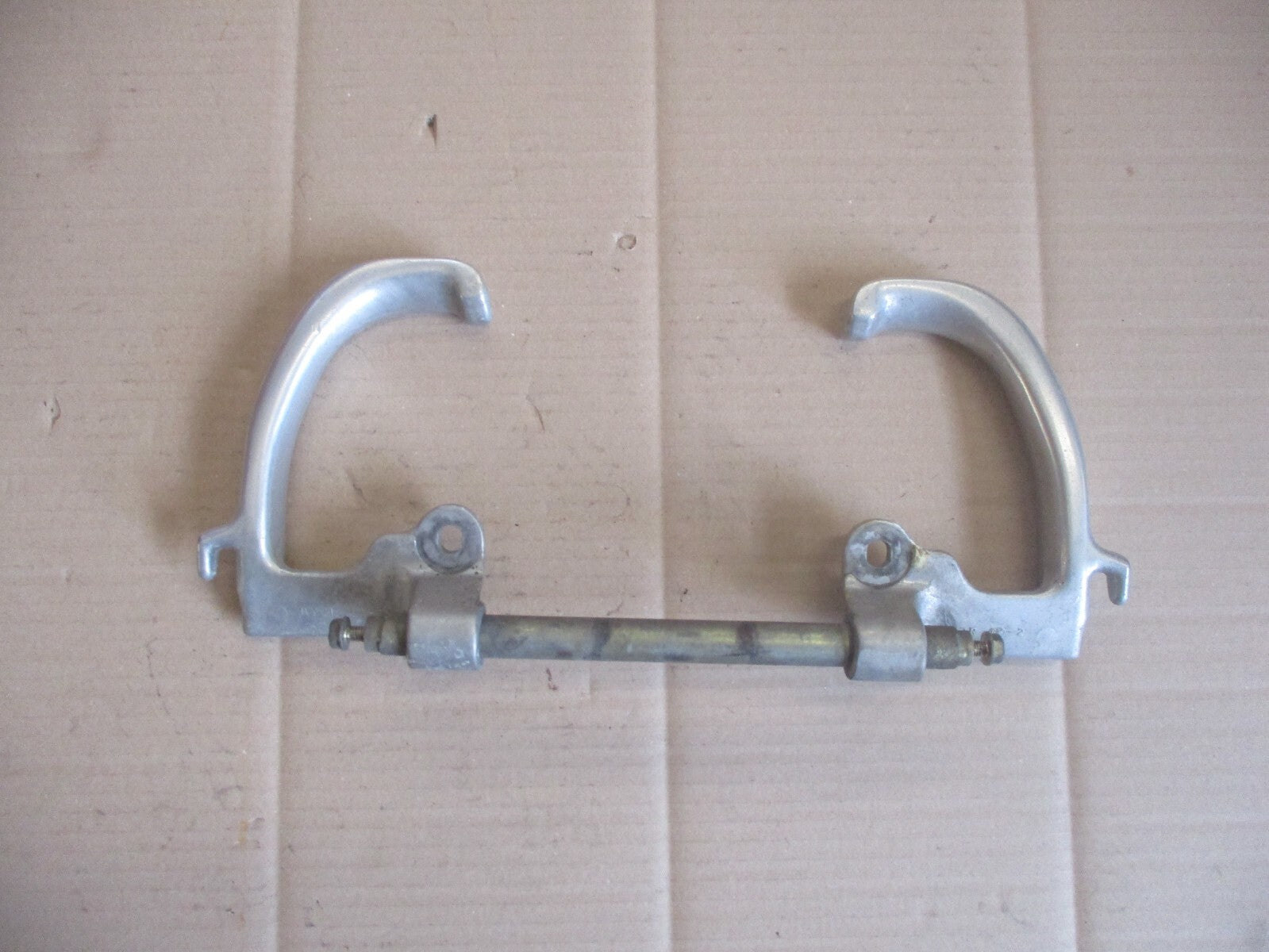 Poignées passager + barre de liaison Honda 750 VFR - RC36 - Type 1 - 1990 /1993