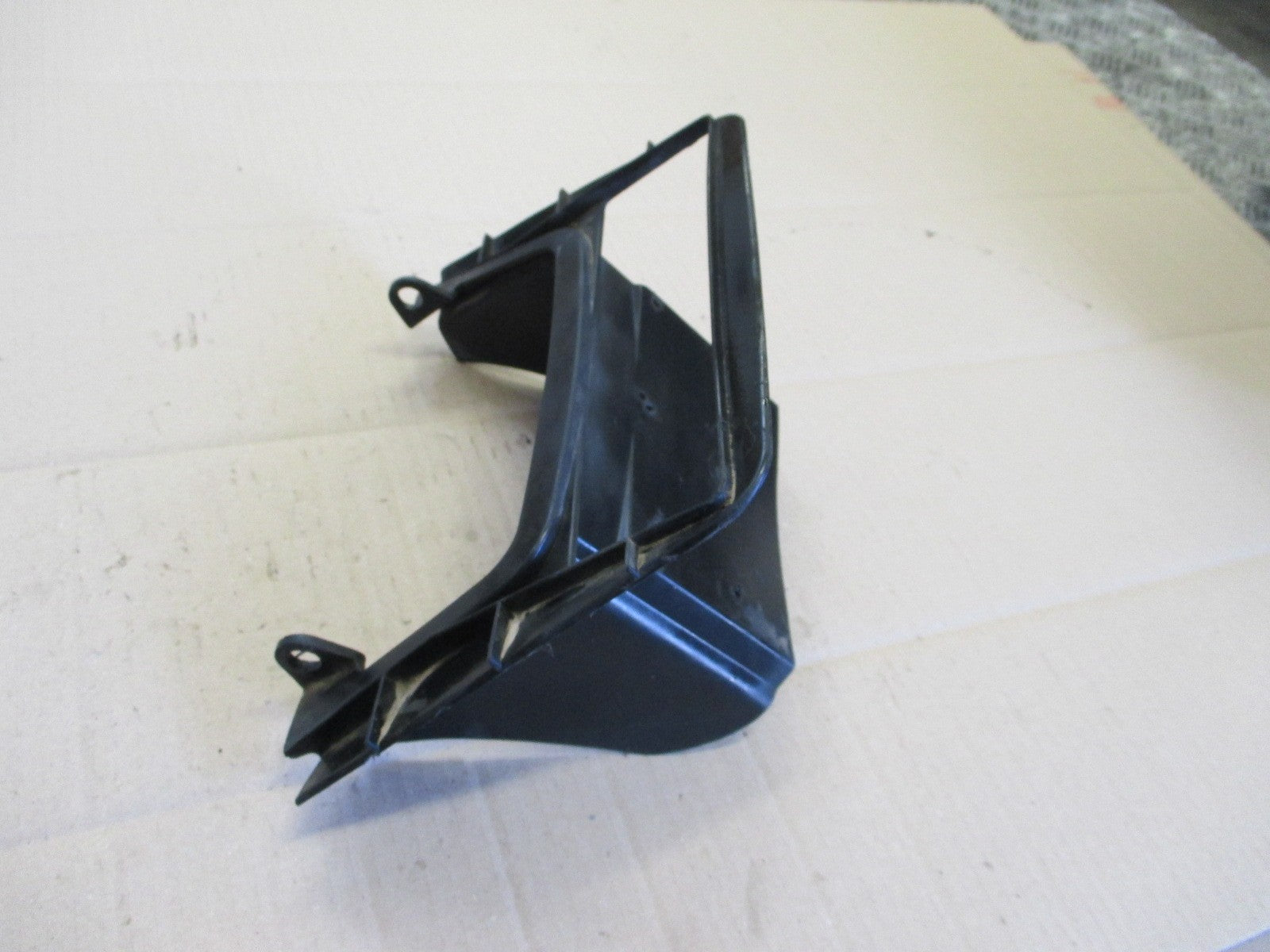 Bavette arrière coupée pour Honda 750 VFR - RC24