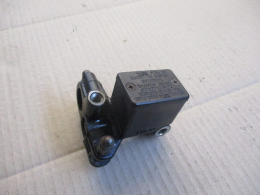 Maitre cylindre de frein avant pour Suzuki 800 DR - SR43A