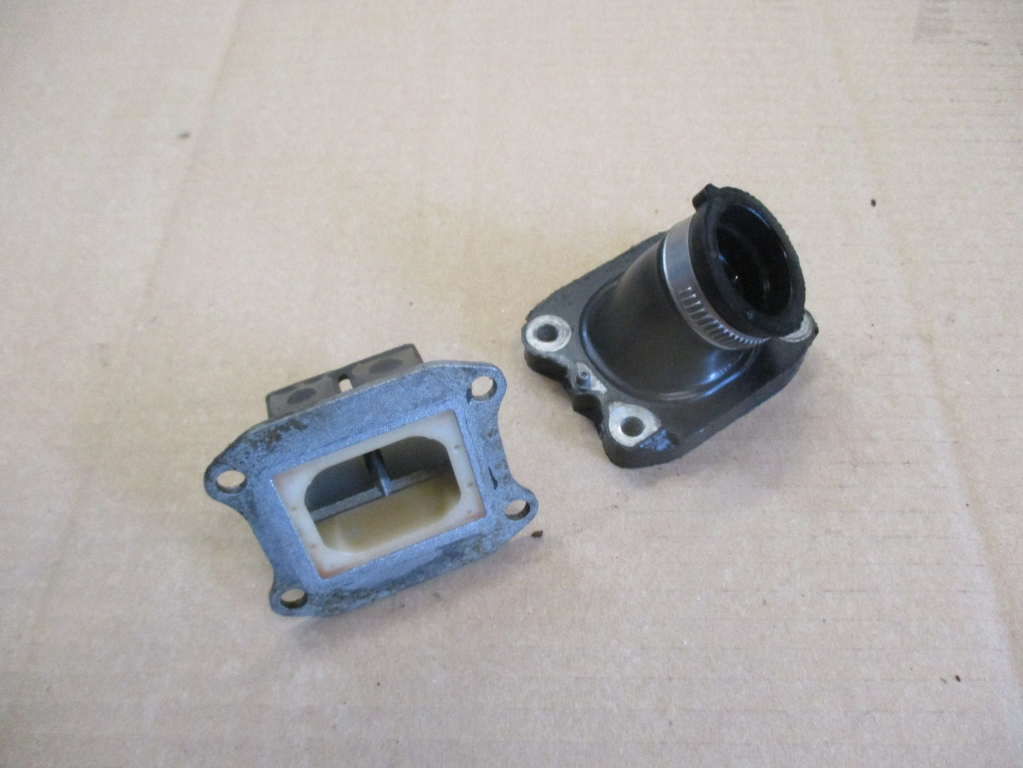 Pipe d'admission + clapets pour Honda 125 MTX - MTXR - TC02