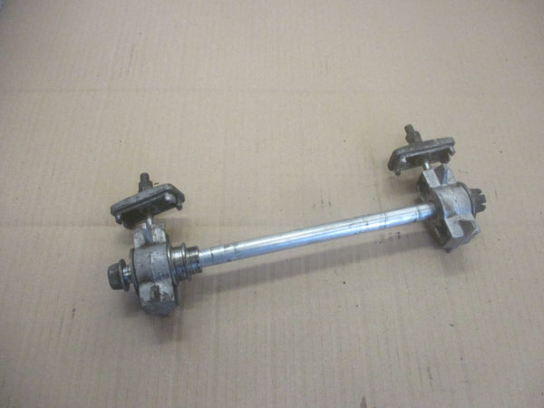 Axe de roue arrière pour Yamaha 125 TZR - 4FL
