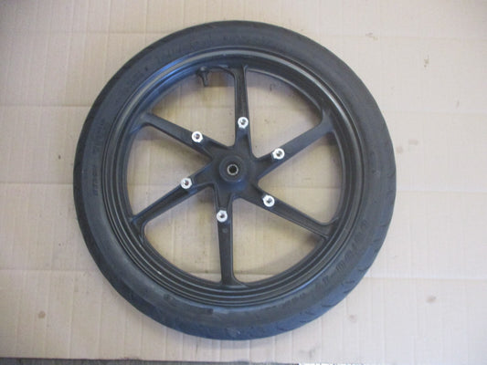 Roue avant avec pneu bon état pour Honda 125 CBR - JC34