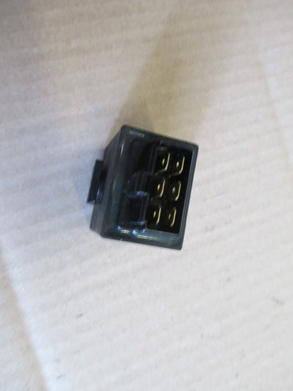 Relais 32910-44B00 pour Suzuki 750 DR - 800 DR - SR41A - SR42A - SR43A