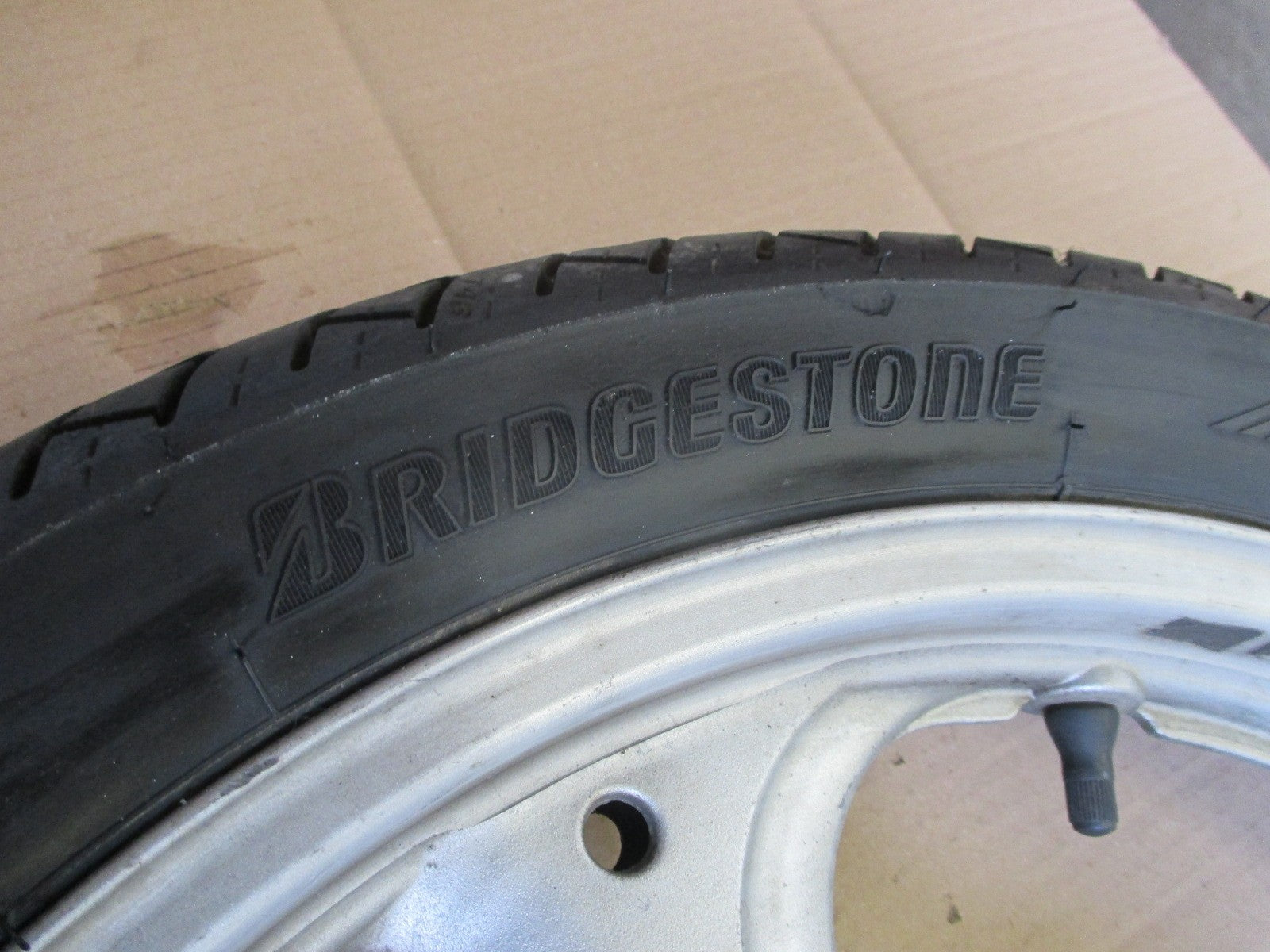 Roue avant et roue arrière avec pneu bon état pour Honda 125 XLV Varadéro - JC32