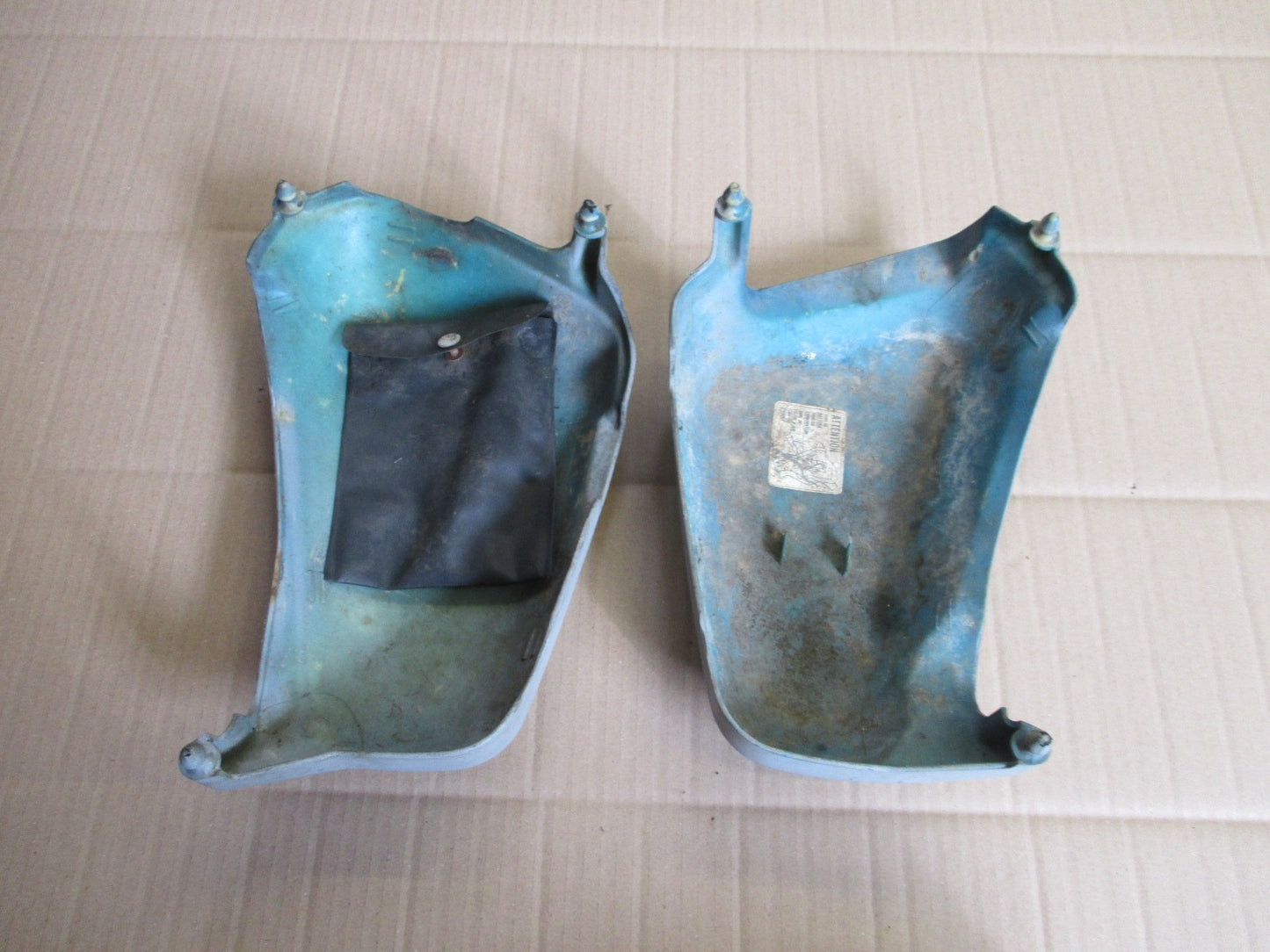 Caches latéraux pour Honda 125 CM T - 1978/1981