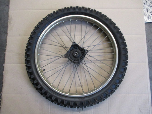 Roue avant pour Suzuki 125 DR - SF43B