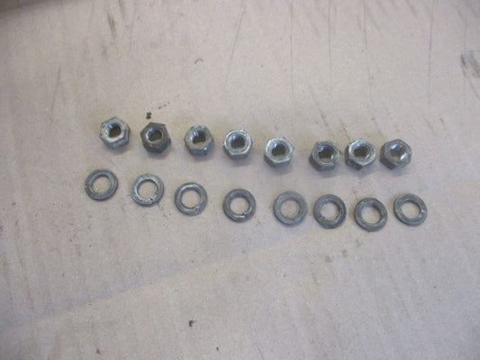 Ecrous de fixation culasse + rondelles pour Suzuki 125 GT