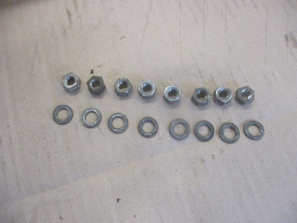 Ecrous de fixation culasse + rondelles pour Suzuki 125 GT