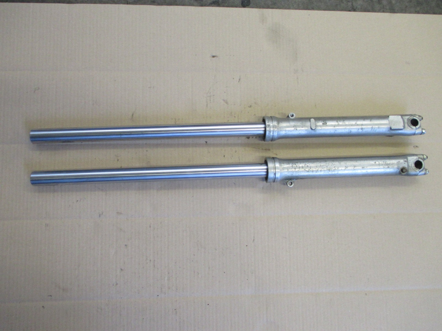 Tubes de fourche pour Kawasaki 125 KE - K1