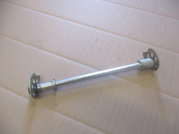 Axe de roue arrière pour Yamaha 125 TW - DE054 - Phase 2