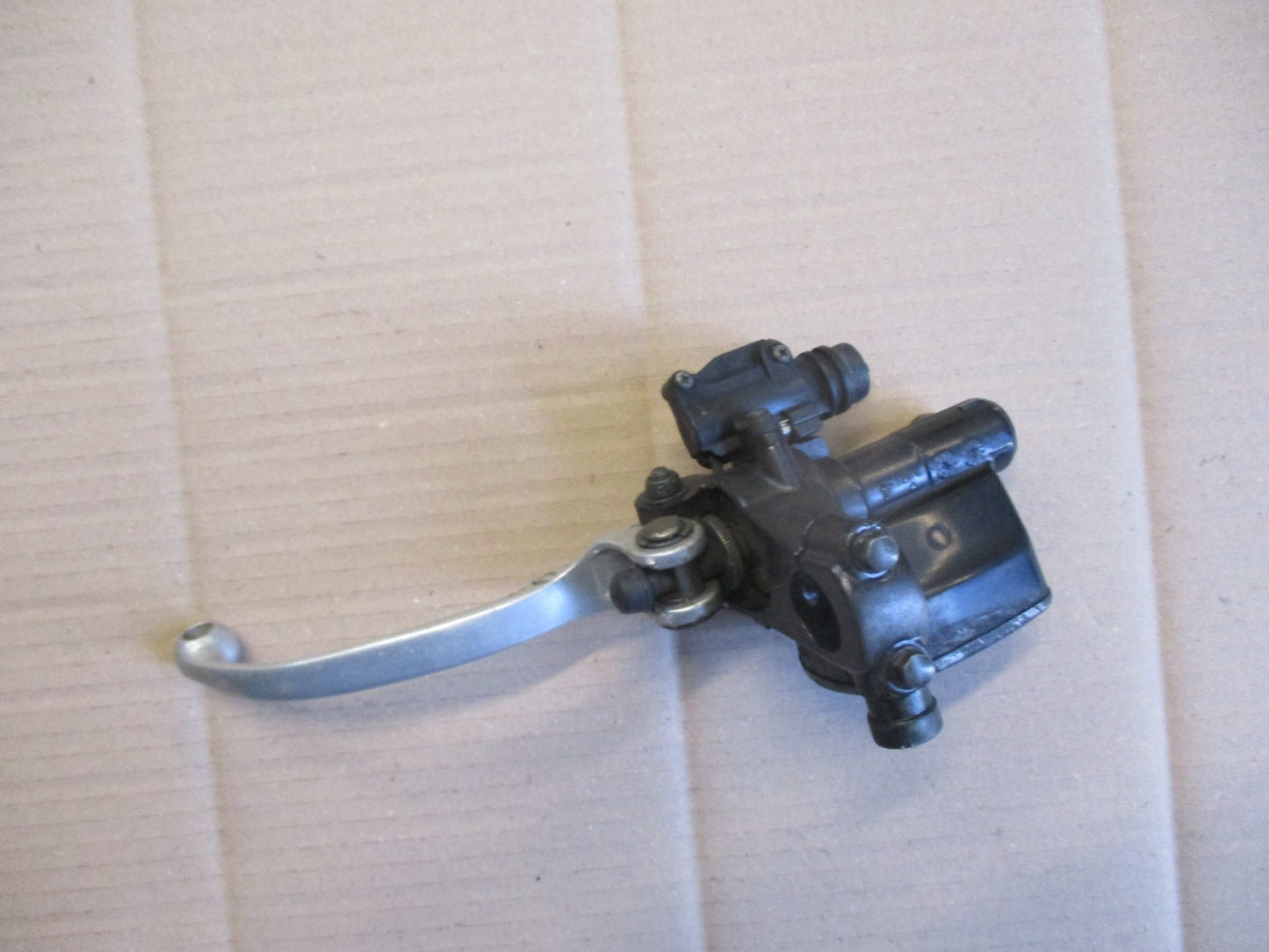 Maitre cylindre de frein avant pour Yamaha 850 TDM - 4TX