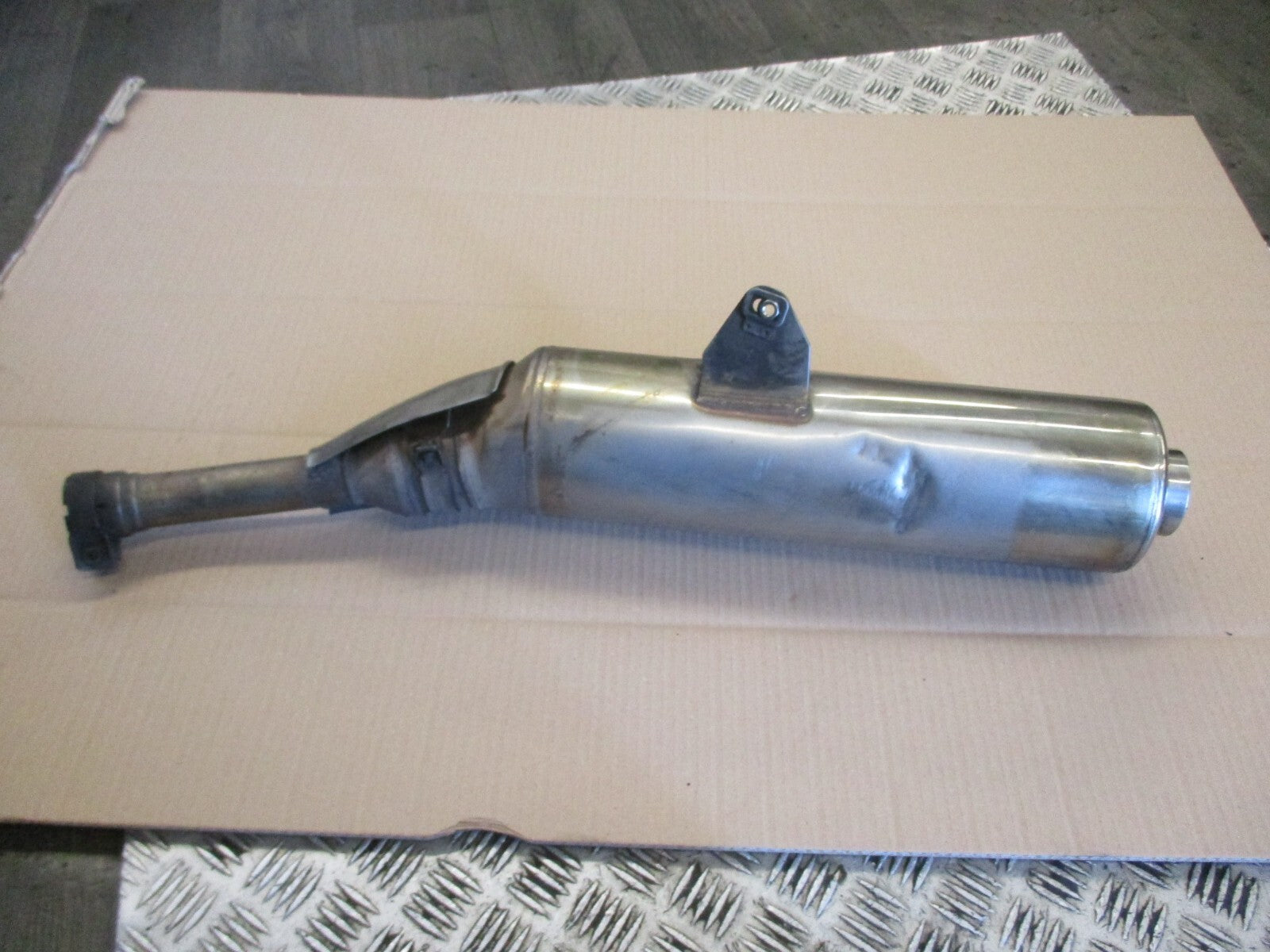 Silencieux d'échappement droit pour Yamaha 900 TDM - RN081 - 2002 / 2005