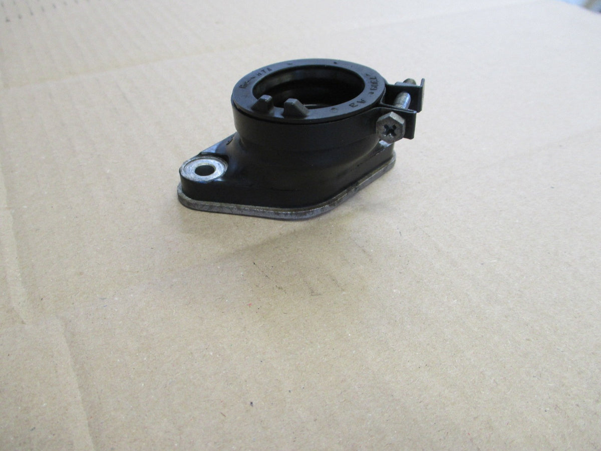Pipe d'admission pour Honda 125 CBF - JC74