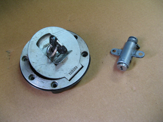 Bouchon essence à clé + serrure de selle pour Yamaha 850 TDM - 3VD - 4TX