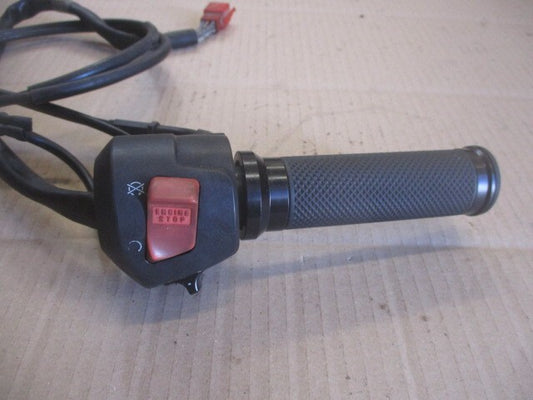 Poignée d'accélérateur + cables + commodo droit Honda 800 VFR - RC46A - 1998
