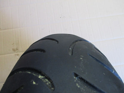 Roue arrière avec pneu très peu roulé pour Honda 650 NTV REVERE - RC33