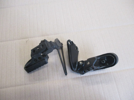 Cales pieds avant pour Yamaha 125 TW - DE01 - DE054
