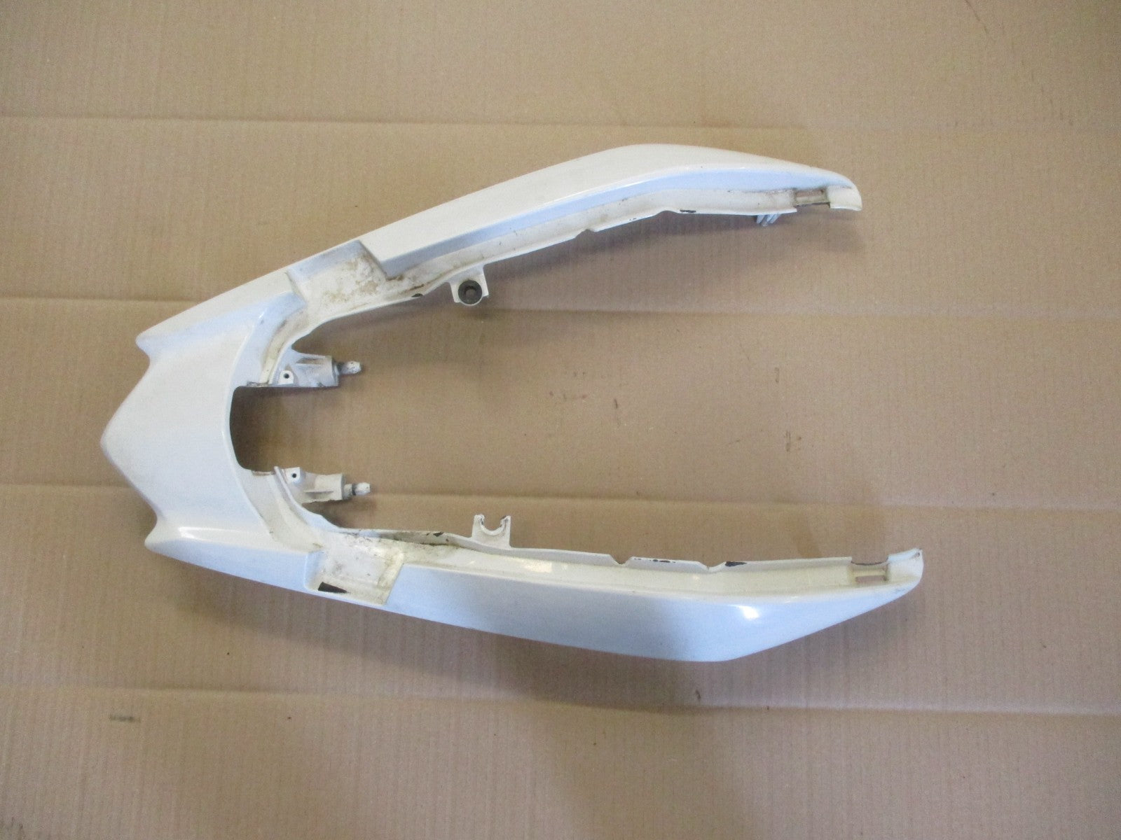 Coque arrière supérieure pour Honda 125 CBF - JC40A