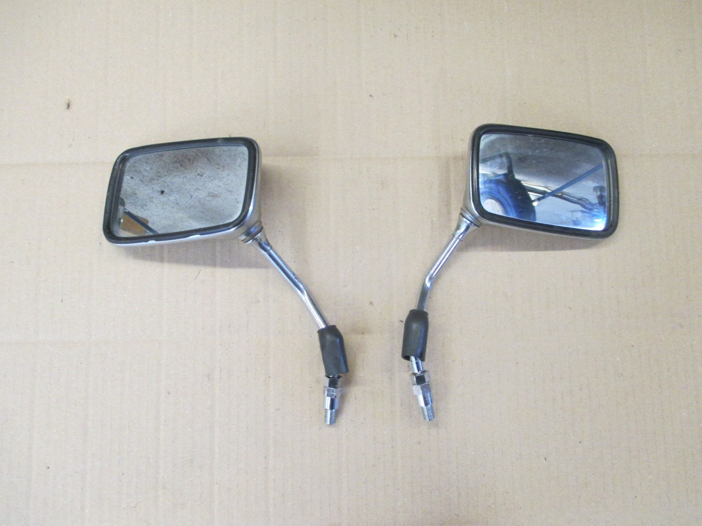 Rétroviseurs pour Honda 125 CM - JC05