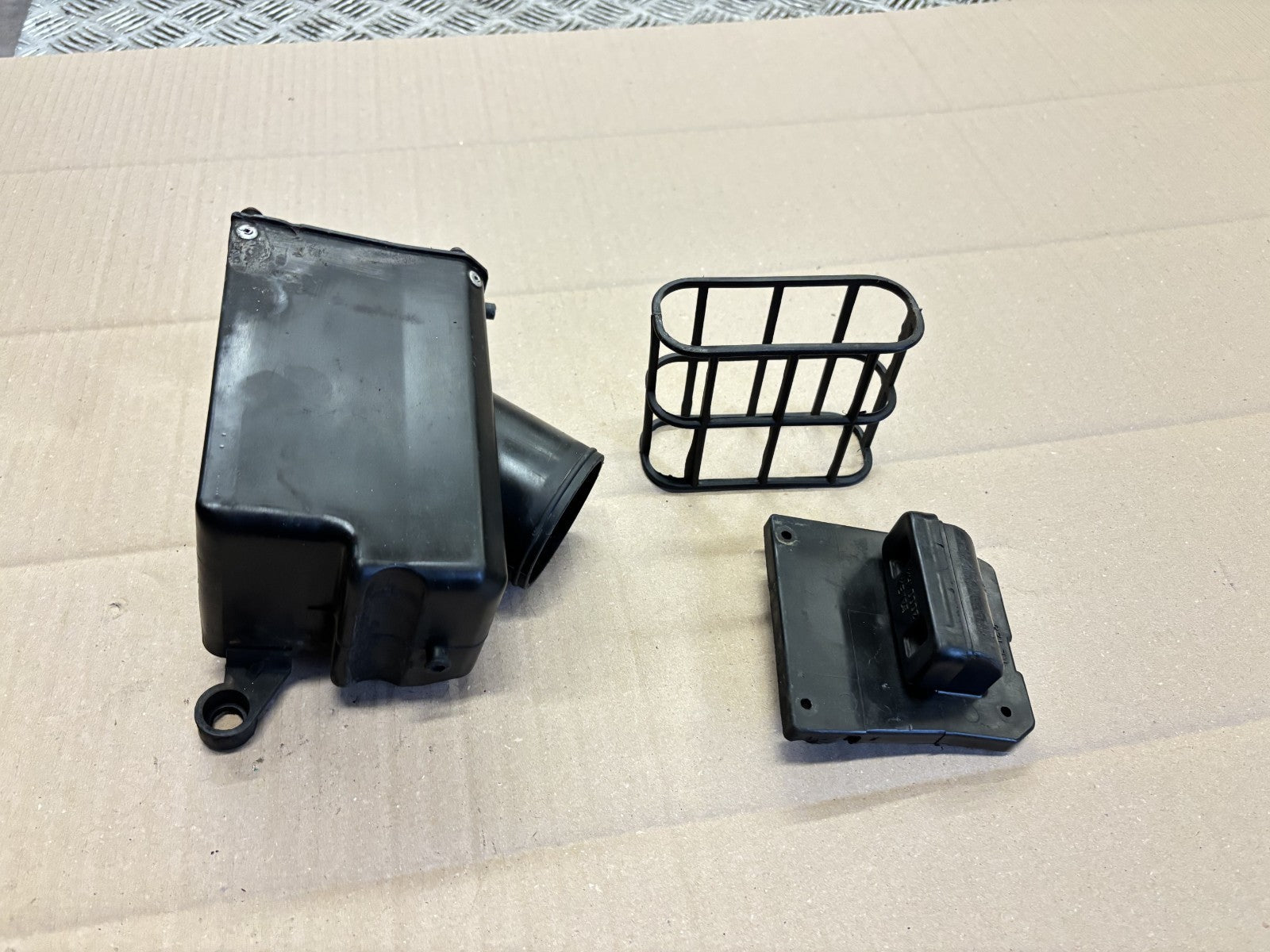 Boitier filtre à air + support filtre pour Kawasaki 125 KE - K1 - KS
