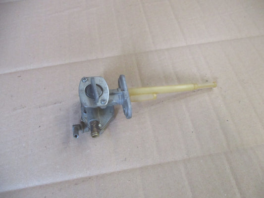 Robinet d'essence pour Suzuki 650 DR RS SE - SP44A