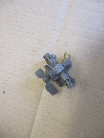 Robinet d'essence pour Suzuki 750 DR - 800 DR - SR41A - SR42A