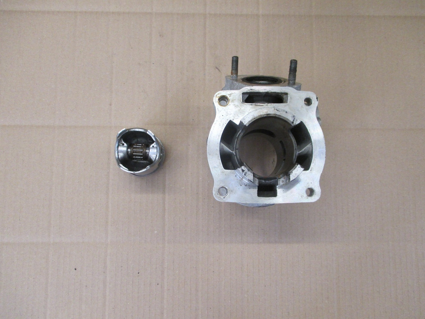 Cylindre / piston référence 3NC00 cote 56.40 mm pour Yamaha 125 DTR - 3BP