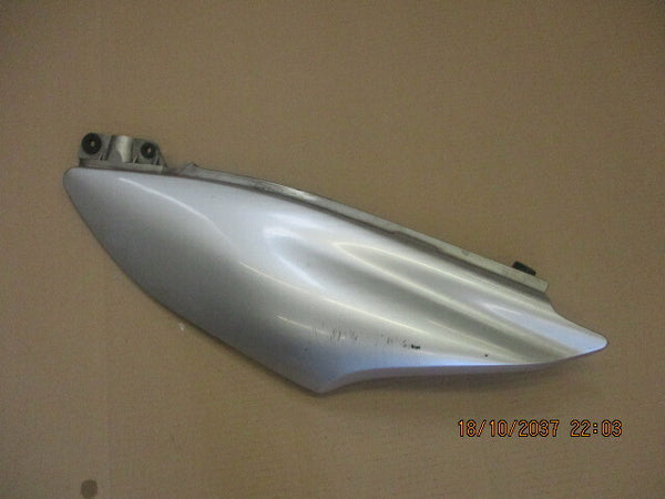 Cache latéral gauche pour Suzuki 650 XF Freewind