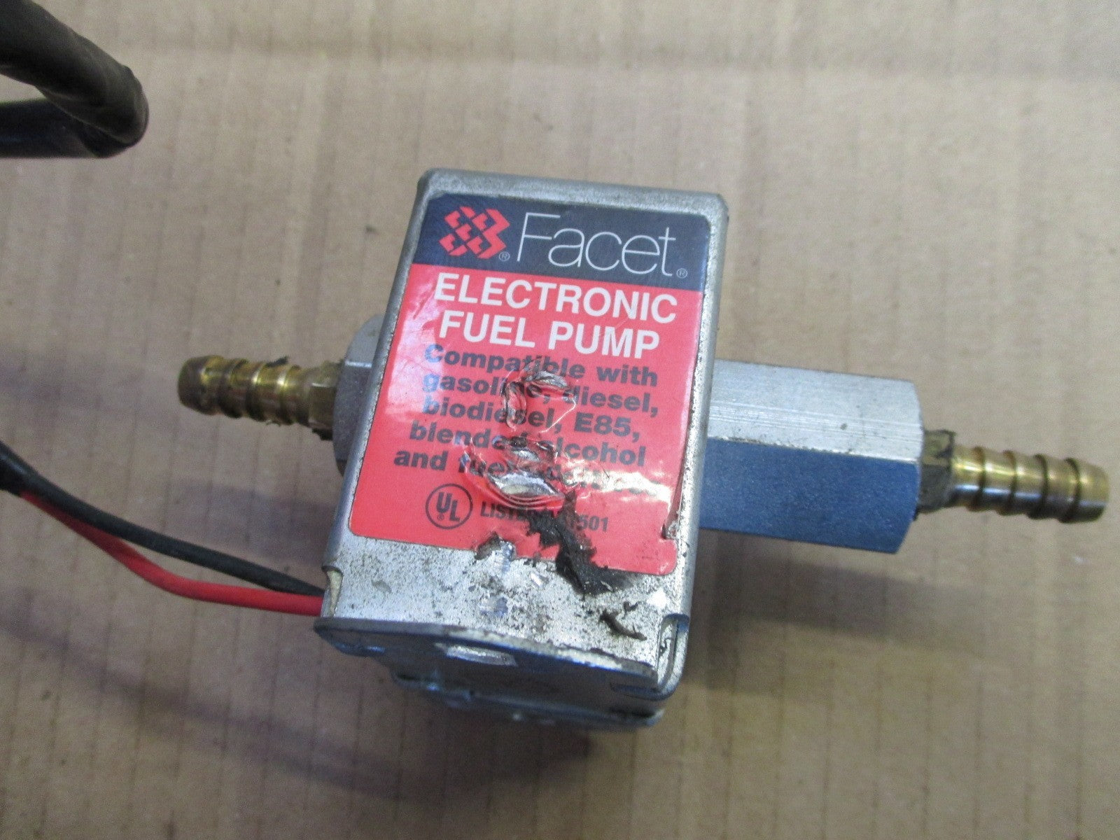 Pompe essence pour Honda 650 NTV REVERE - RC33
