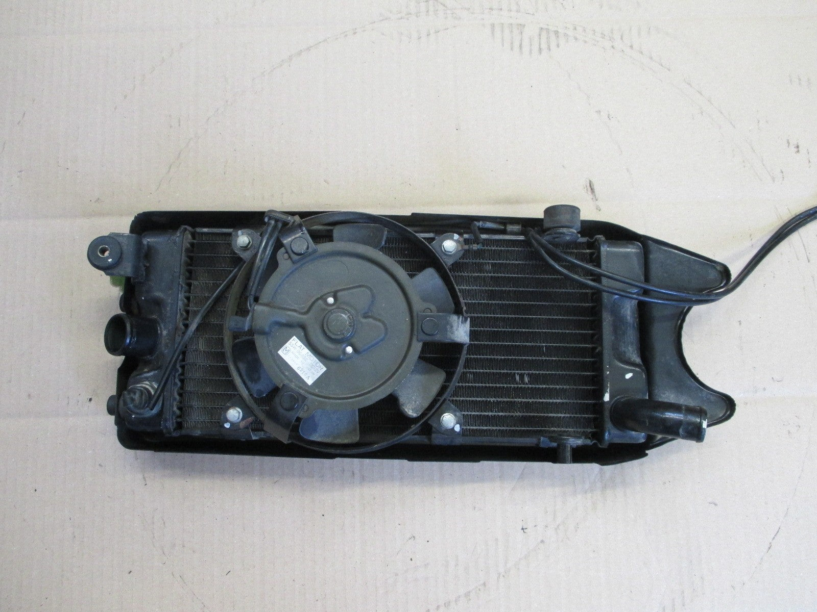 Radiateur d'eau + grille + ventilateur pour Honda 600 VT C Shadow - PC21