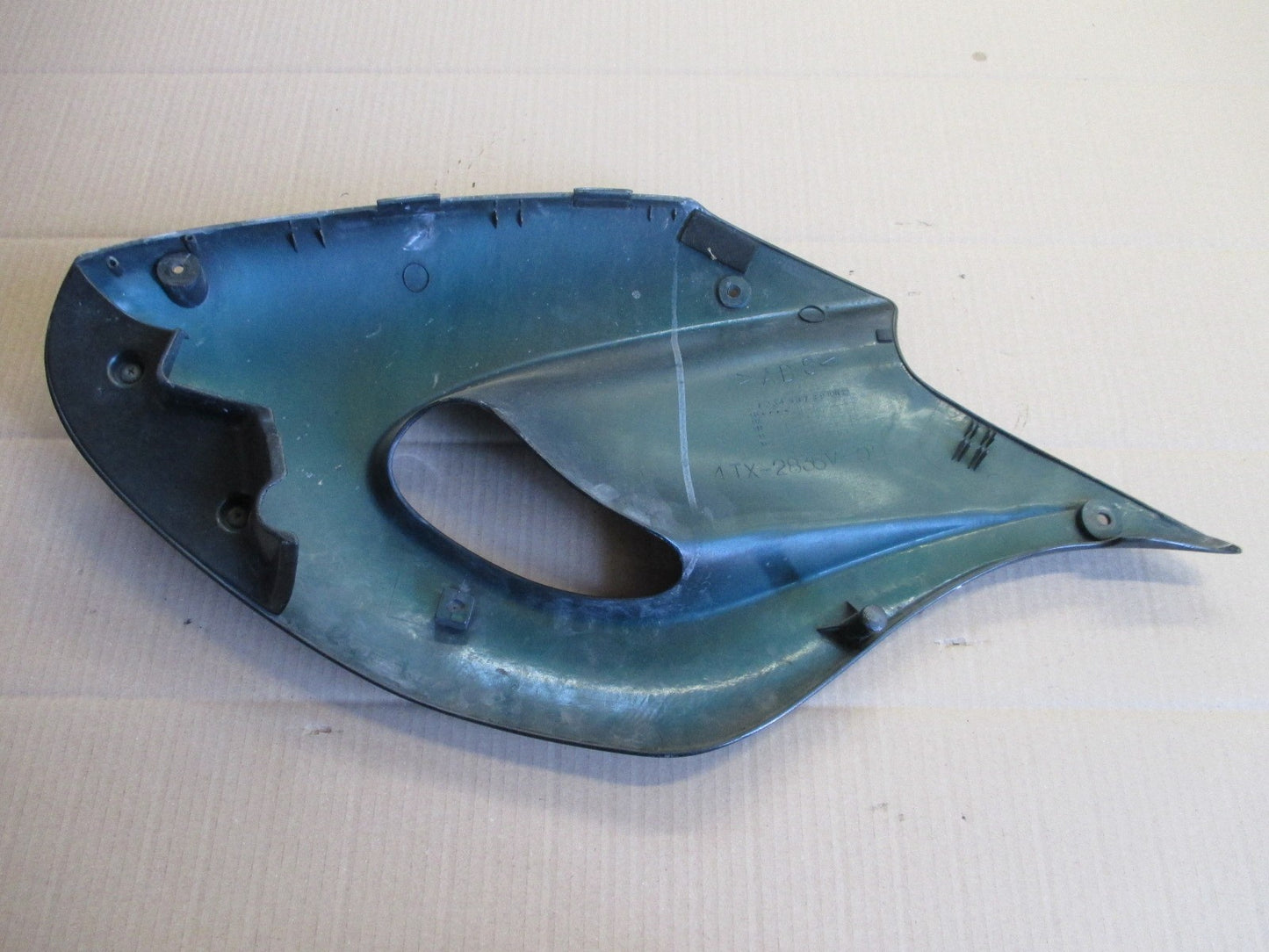 Flanc de carénage droit pour Yamaha 850 TDM - 4TX