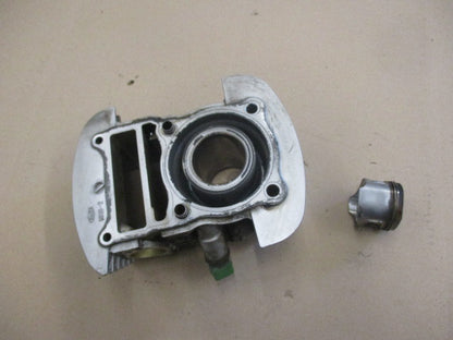 Cylindre / piston avant pour Honda 125 XLV Varadéro - JC32