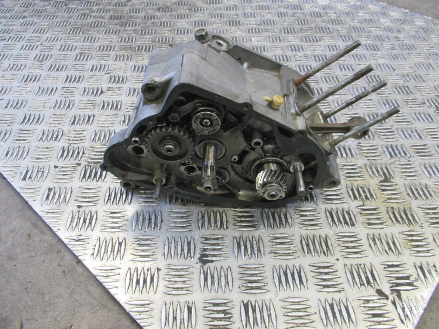 Bas moteur pour Yamaha 125 AT1